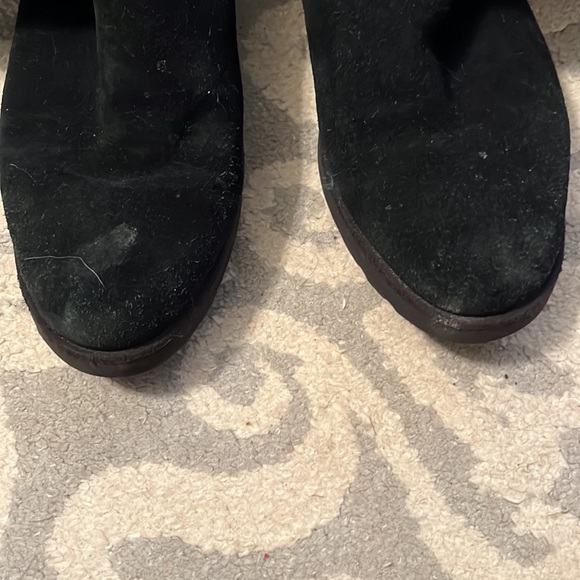 Tall black Uggs - Picture 5 of 6